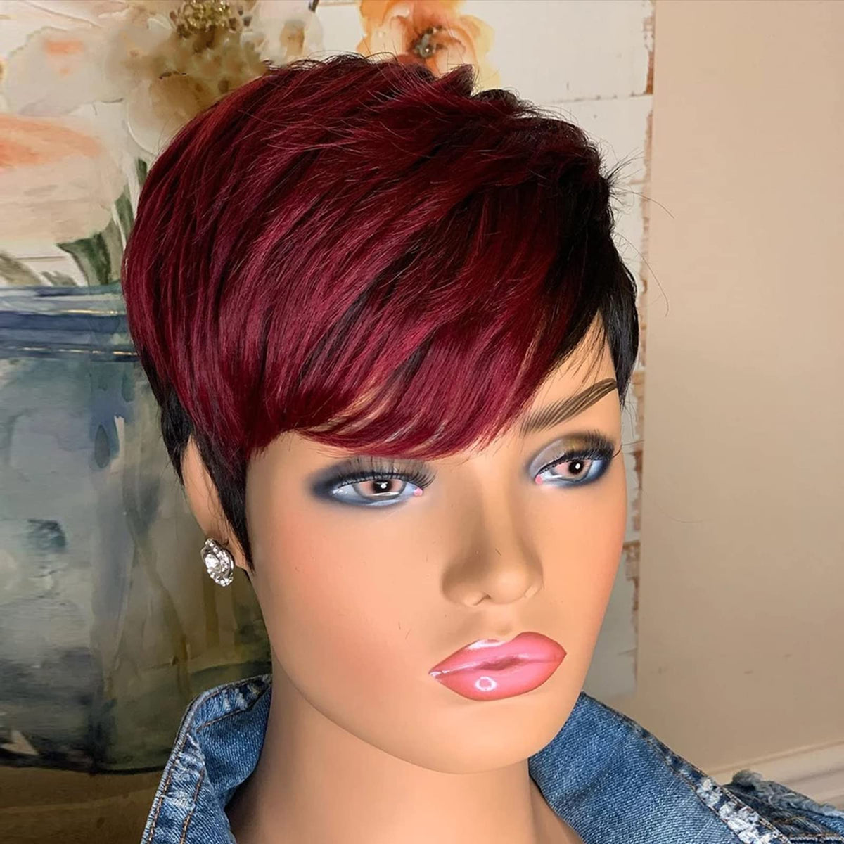 SAEIALL pixie cut wig texture close-up shows natural shine and movement.
