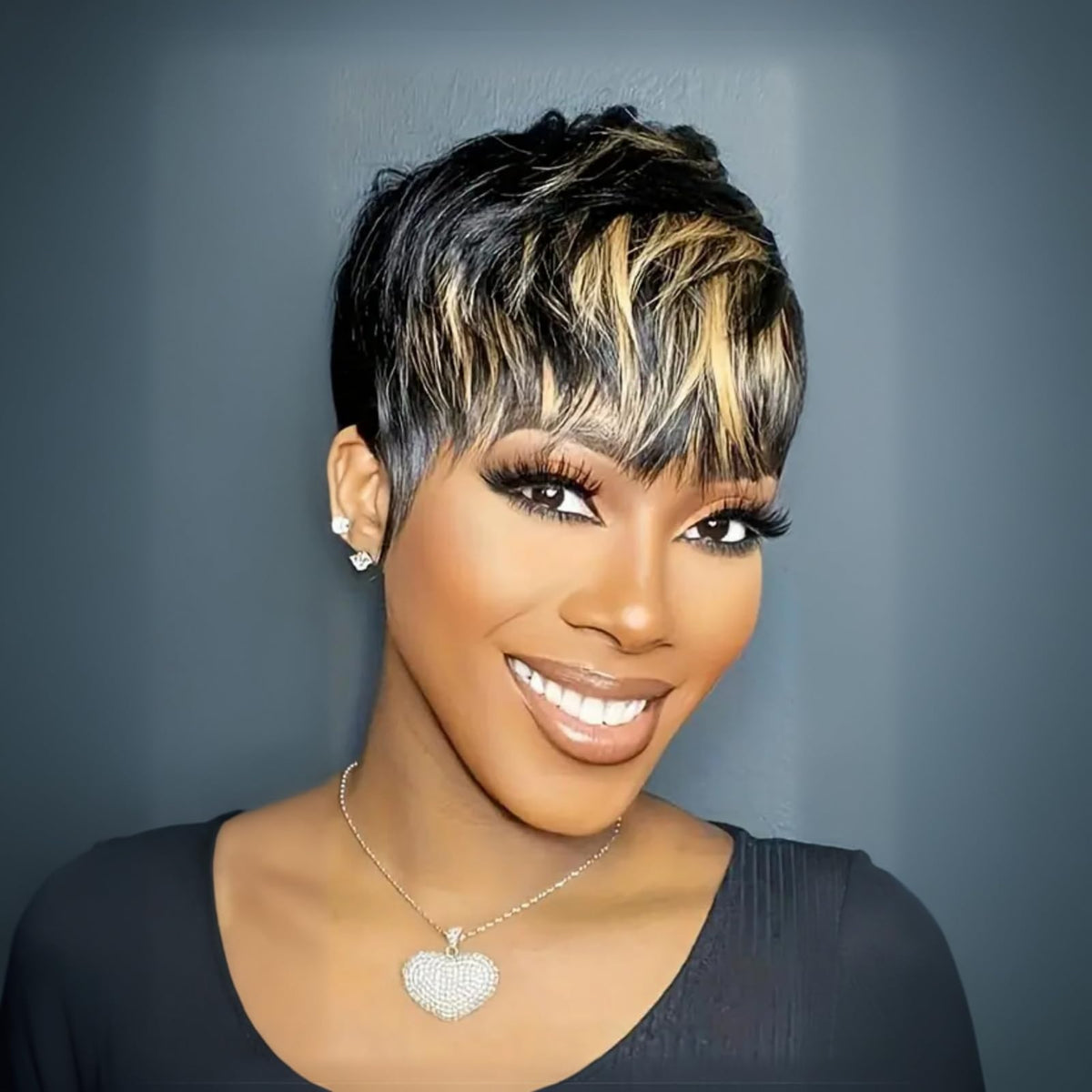 SAEIALL short pixie cut wig side view showing layered texture.