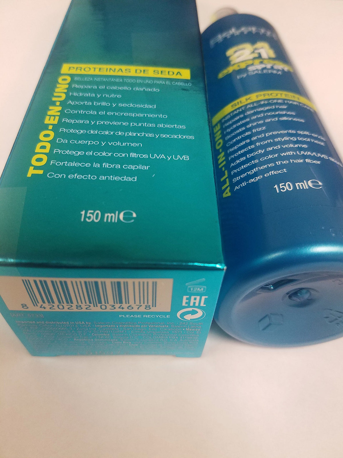 SALERM 21 Express Spray mist application for lightweight smoothing and frizz control