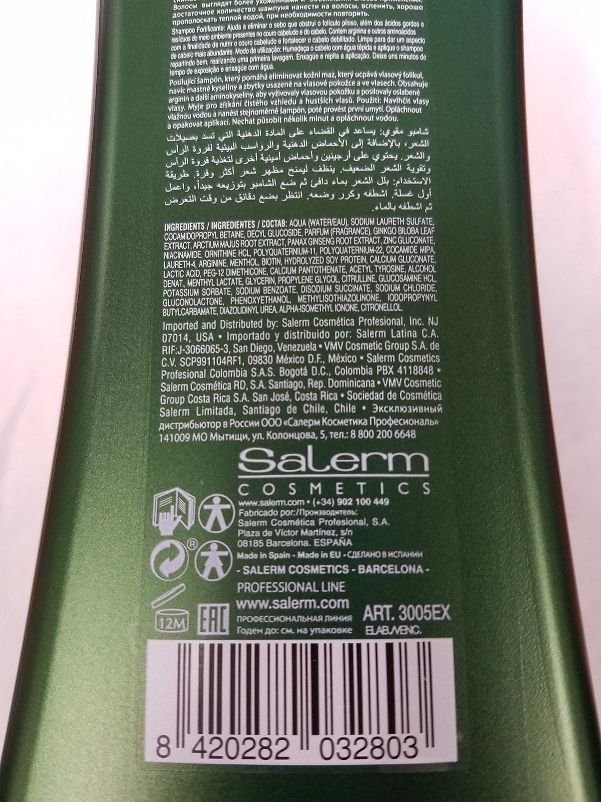 SALERM Biokera Natura Fortifying Shampoo lather on scalp supports healthier-looking hair