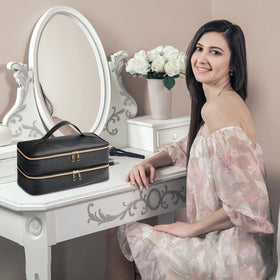 Case is compatible with Shark Flex Style and other styling tools.