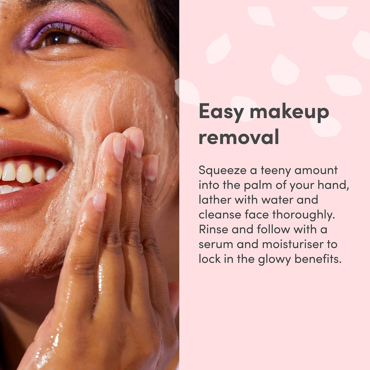 Sand & Sky Witch Hazel Lemon Myrtle formula promotes oil balance and pore minimization.