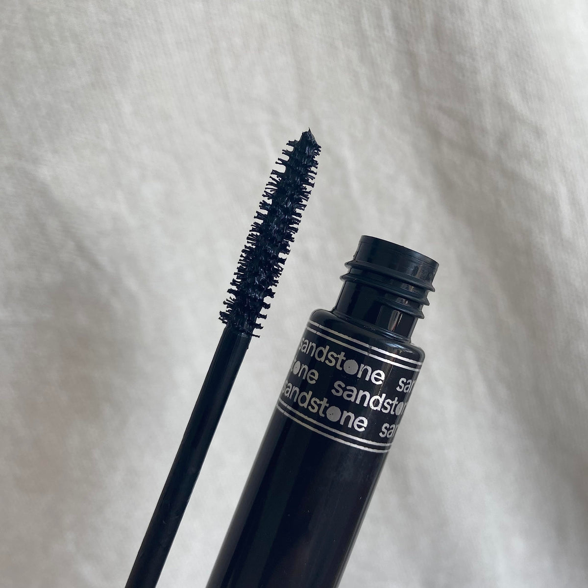 True black shade from Sandstone Scandinavia Volume Nature Plus enhances lashes.