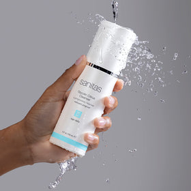 Sanitas Glycolic Citrus Cleanser texture foaming for gentle cleansing