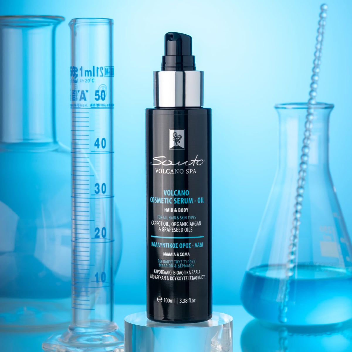 Santo Volcano hair ends application shows smooth, frizz-free results.