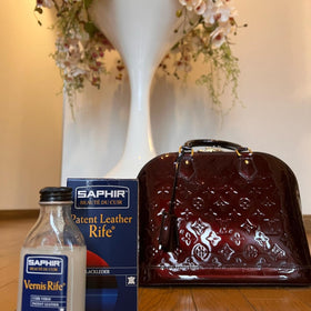 SAPHIR Vernis Rife patent leather shine application for a high gloss finish
