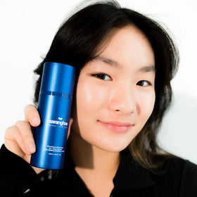 Saranghae Premium Oil Cleanser foaming lather close-up demonstrates makeup removal