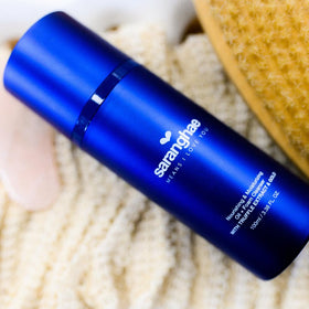 Saranghae Premium Oil Cleanser oil texture close-up highlights nourishing hydration