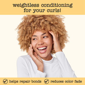 SAUCE Beauty frizz-control effect on curly hair for defined, smooth strands