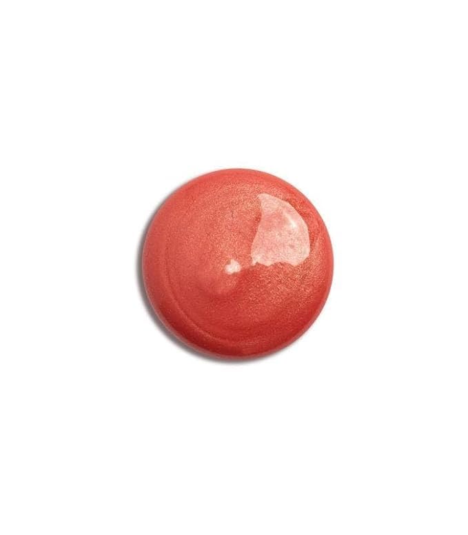 Senegence LipSense waterproof test demonstrates smudge resistance.