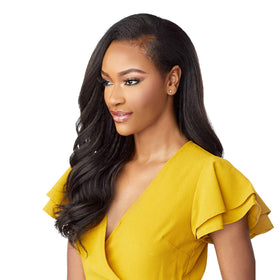 Sensationnel Instant Weave Easy DIY Hairstyle enables quick installation at home.