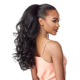 Jet black shade complements a wide range of outfits on Sensationnel Instant Weave.