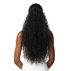 Sensationnel Lulu Pony Tail color 1B offblack option adds natural-looking versatility.