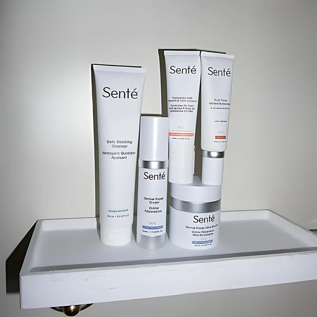 Sente Even Tone packaging emphasizes reef-safe, hydrating mineral sunscreen.