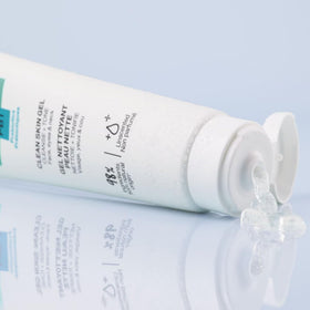 SEPHORA Collection Clean Skin Gel Cleanser removes makeup while soothing skin.