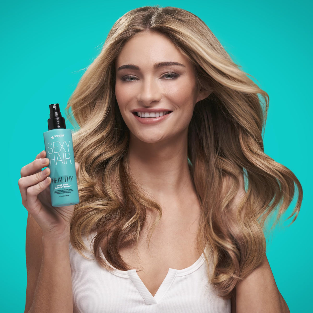 SexyHair Healthy Shine Show Blowout Spray adds visible gloss to the hair shine detail.