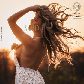 SHAEIO botanical silicone-free formula label highlights natural care.