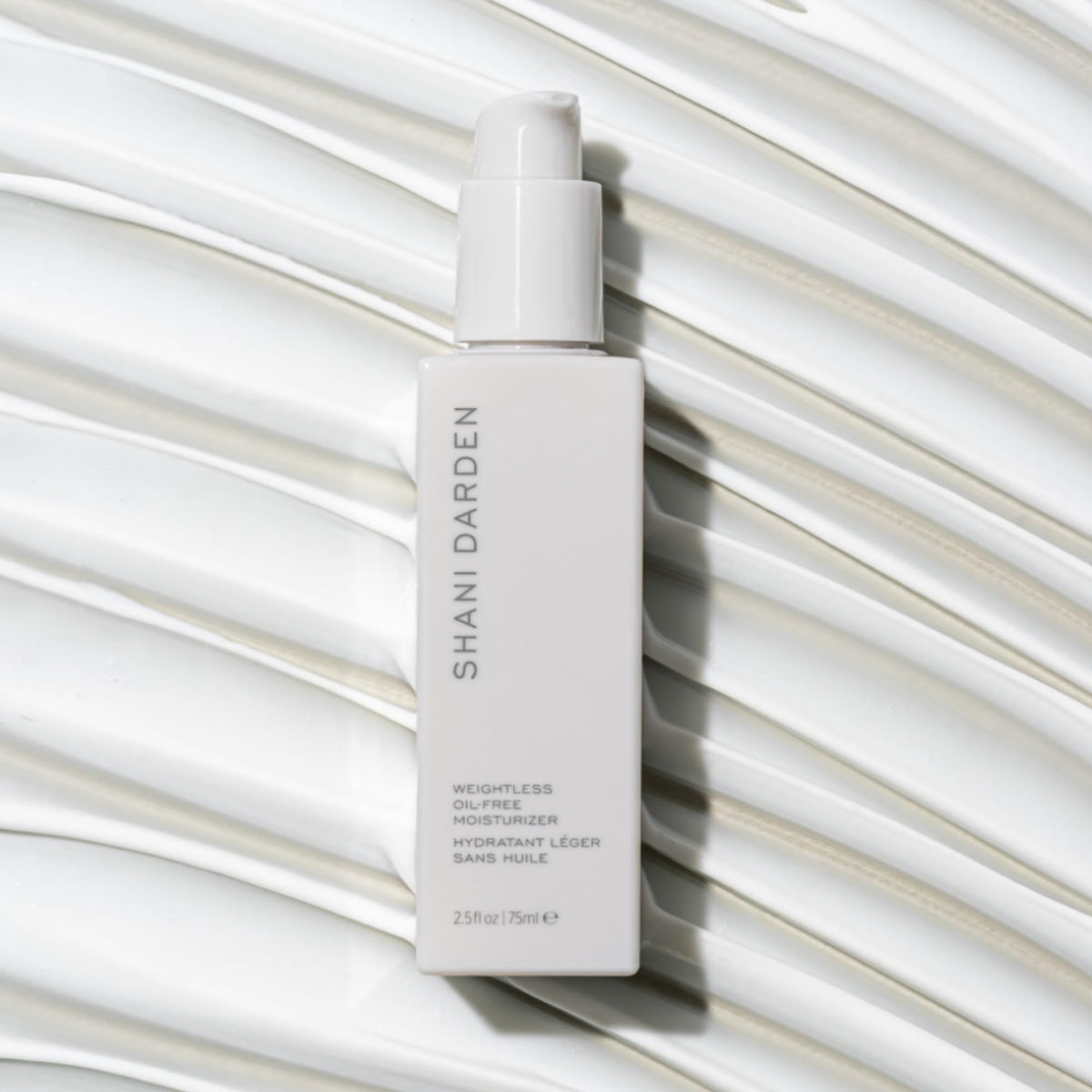 Shani Darden Hyaluronic Acid creates a hydrated, plump appearance on skin.