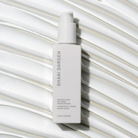 Shani Darden Hyaluronic Acid creates a hydrated, plump appearance on skin.