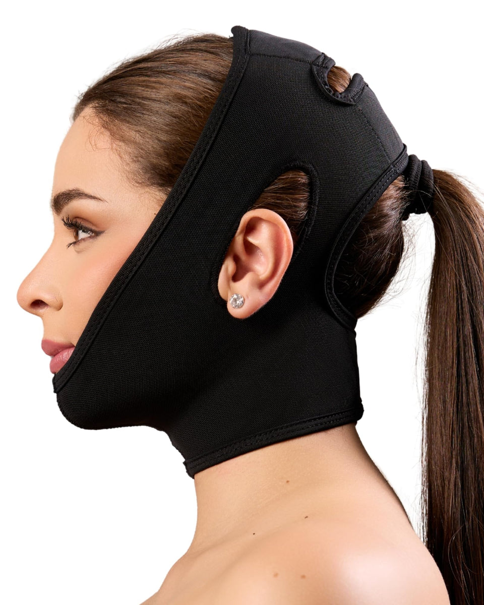 Shape Concept 301 chin strap compression contours the chin for secure support.