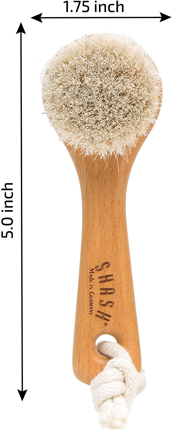 SHASH deep-cleansing-brush-for-face removes dirt and impurities during shower.