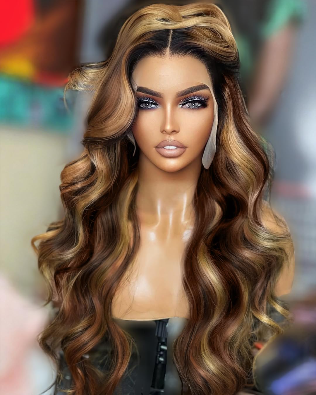 Sheshakewave 28in HD lace wig with brown-blonde gradient for versatile styling.