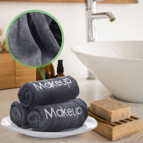Shimeyao makeup towels ideal for removing eye shadow and mascara.