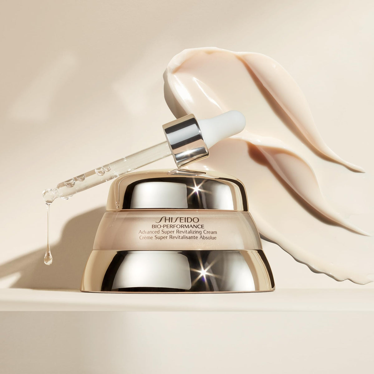 Neck application with Shiseido Bio-Performance Advanced Revitalizing Cream for refinement
