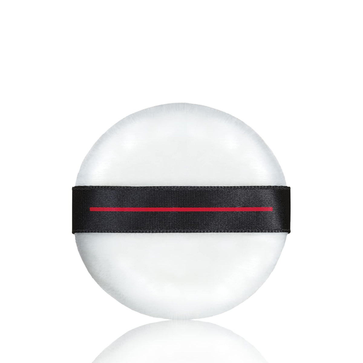 Shiseido Synchro Skin Matte Powder on skin delivers smoothing blur