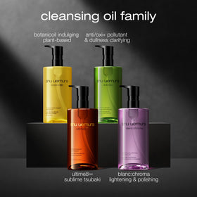 Shu Uemura AntiOxi+ makeup removal in action showing smooth rinse.