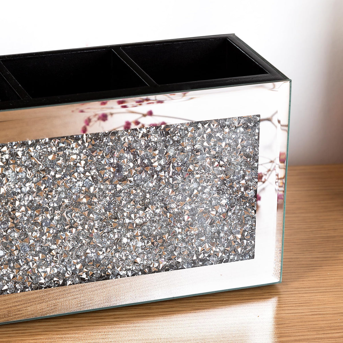 Shyfoy vanity display case elevates your beauty setup with a polished look.