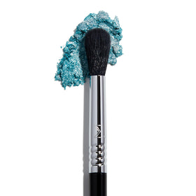 Sigma Beauty E40 ideal for softening edges and natural-looking blends.