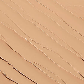 Sigma Beauty Ignite application on lid demonstrates controlled, smooth base for shadows.