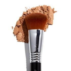 Sigma Beauty F47 Multitasker close-up fibers show soft synthetic texture.