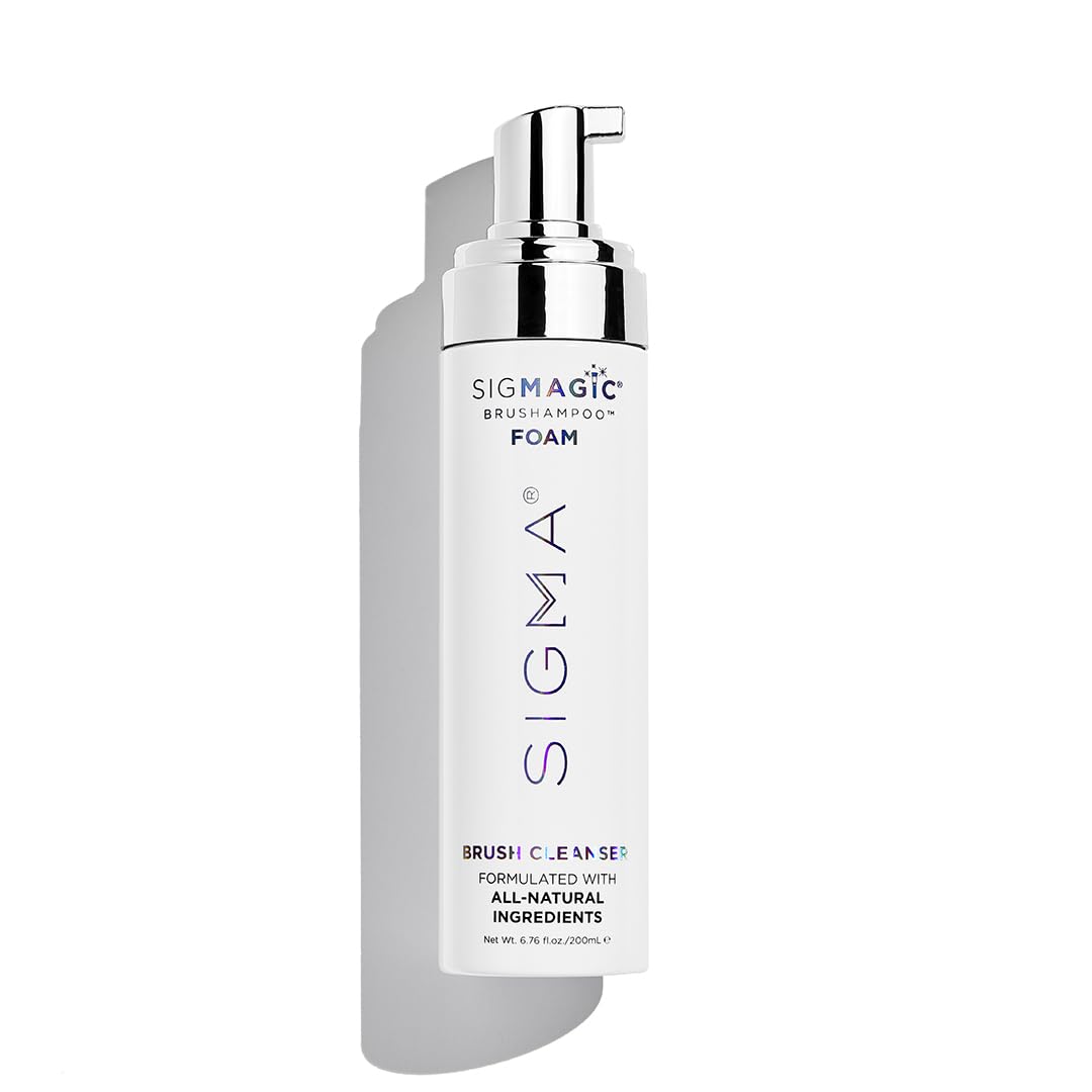 Sigma Beauty Sigmagic Foam close-up label highlighting fragrance-free formula