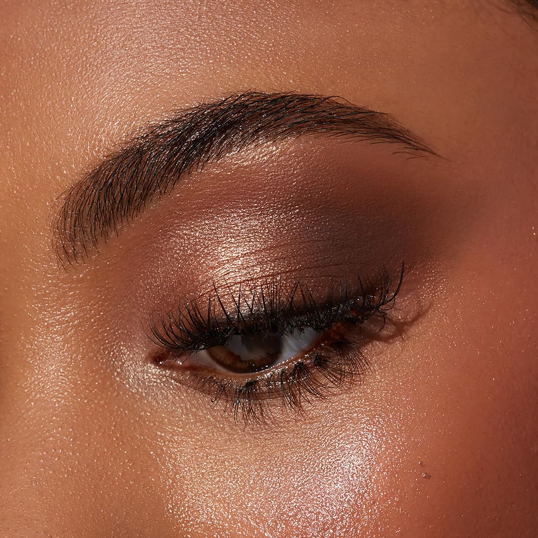 Sigma Beauty Tiramisu Eyeshadow Quad delivers long-wearing color with smooth blendability.