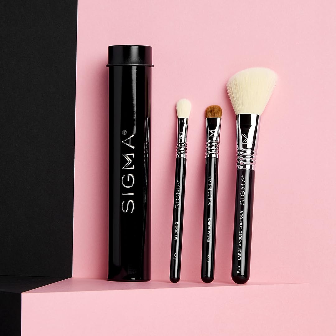 Sigma Beauty Travel Essential Trio packaging highlighting vegan, skin-safe brushes for travel use.