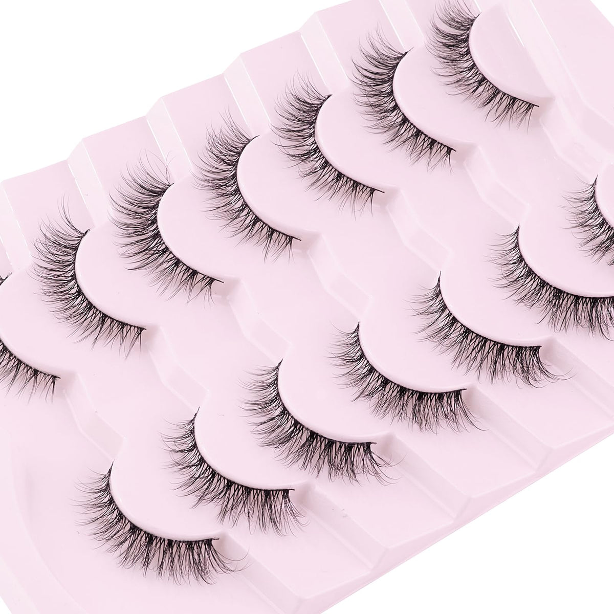 Siligli cruelty-free skin-friendly lashes designed for all-day curl.
