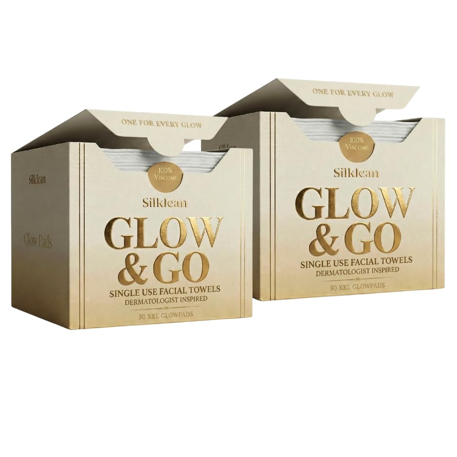 Silklean Glow & Go XL towel close-up texture for gentle cleansing.