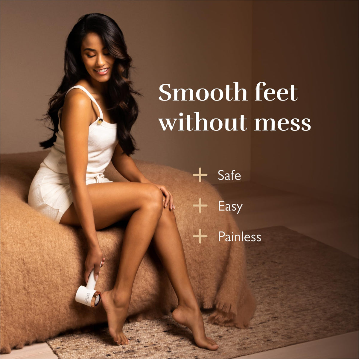 Built-in vacuum in Silk'n VacuPedi captures debris during use.