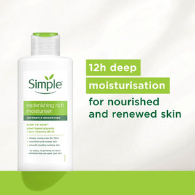 Simple Kind to Skin Replenishing Rich Moisturiser cream swatch close-up
