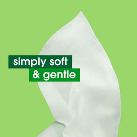 Simple Kind To Skin wipes enriched with Vitamin B5 and E for skin nourishment.