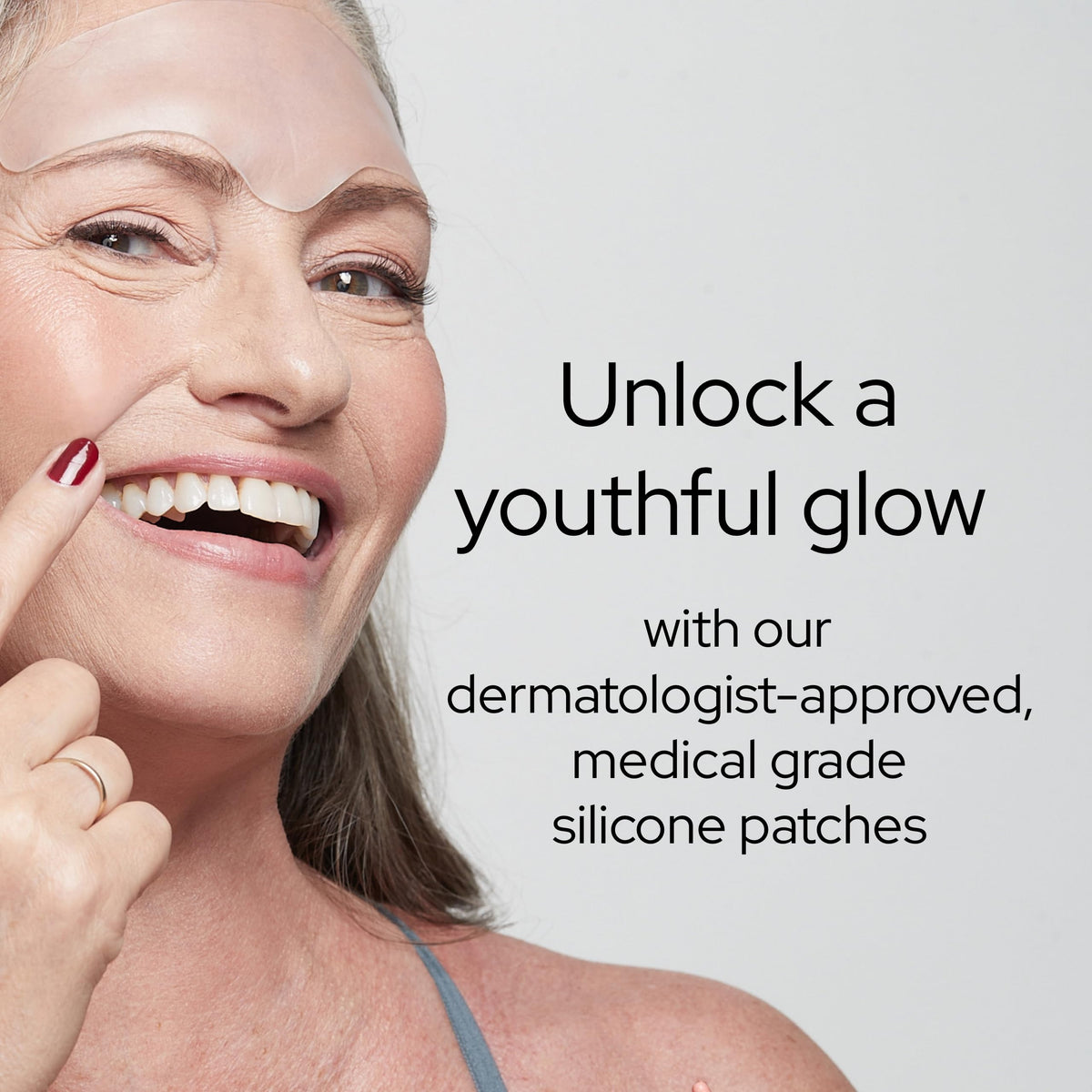 SiO Beauty Mid-Brow 11's Lift on forehead creates a hydrated microclimate.