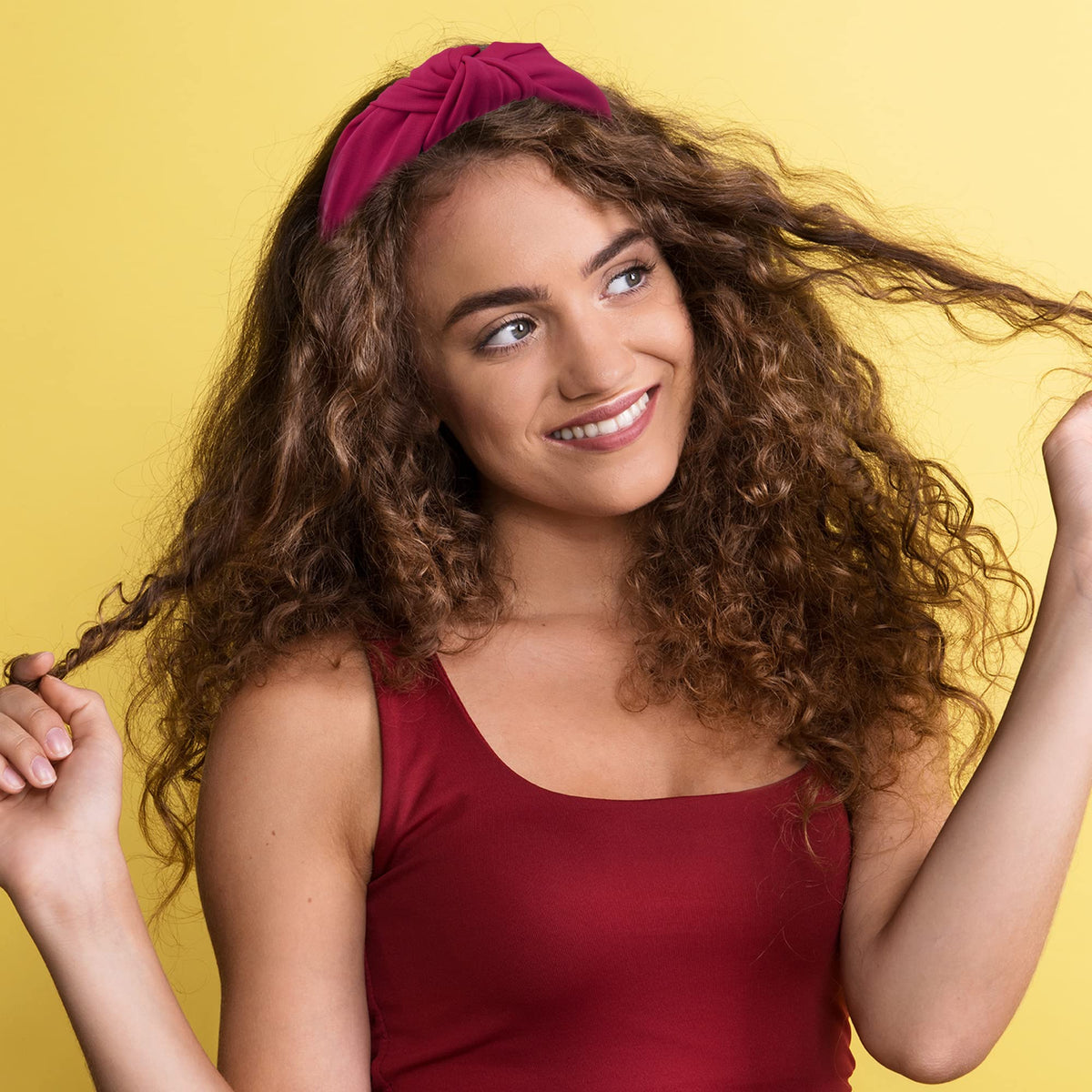 SIQUK 15-color variation for versatile styling across outfits