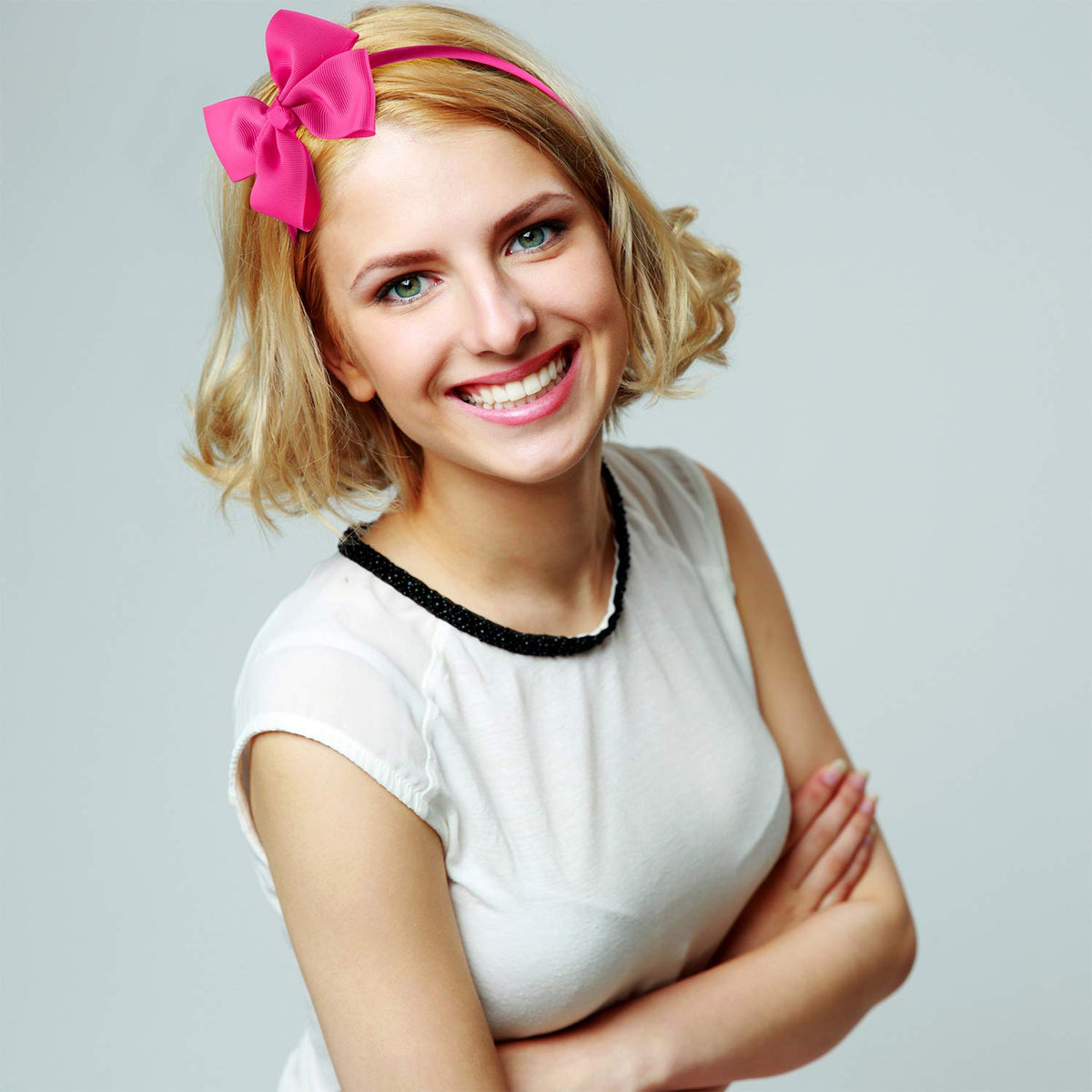 SIQUK back-to-school bow headband keeps hair tidy and cute.