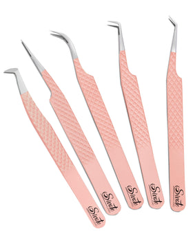 SIVOTE lash tweezers with diamond grip for secure lash isolation.
