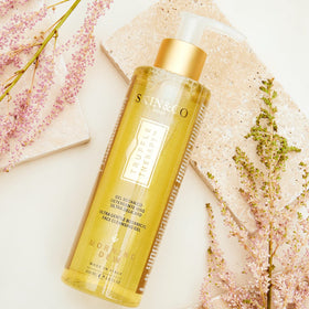 Gel texture closeup highlighting gentle cleansing action.