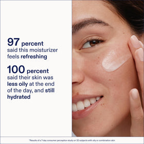Application demo of Skinfix Barrier Balancing Water Cream Mini on skin