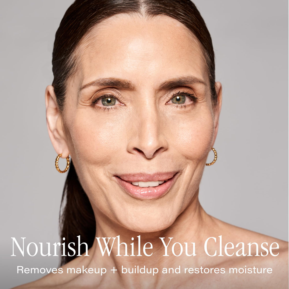 SKINN Olive Enzyme Cleanser enzymes action, promoting gentle exfoliation for smoother skin.