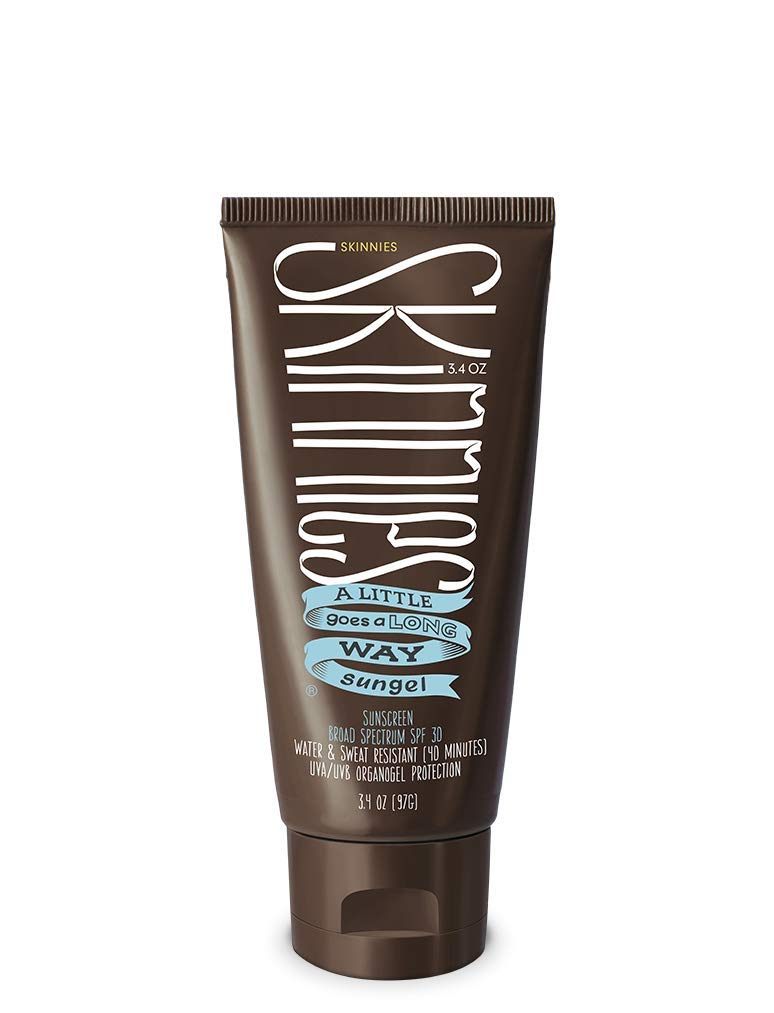 Skinnies Sungel bottle pour shows quick, mess-free sun protection